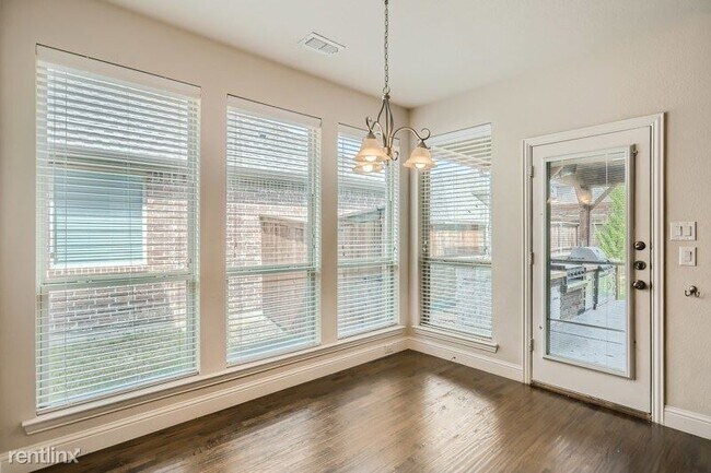 Building Photo - 4 br, 3.5 bath House - 3730 Wagon Wheel Wa...