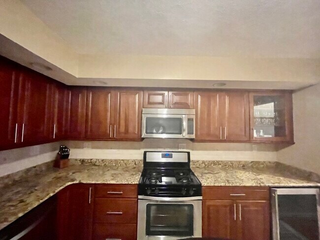 Foto del edificio - 380 Grove St