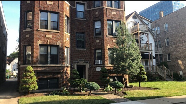 Building Photo - 917 Ontario St