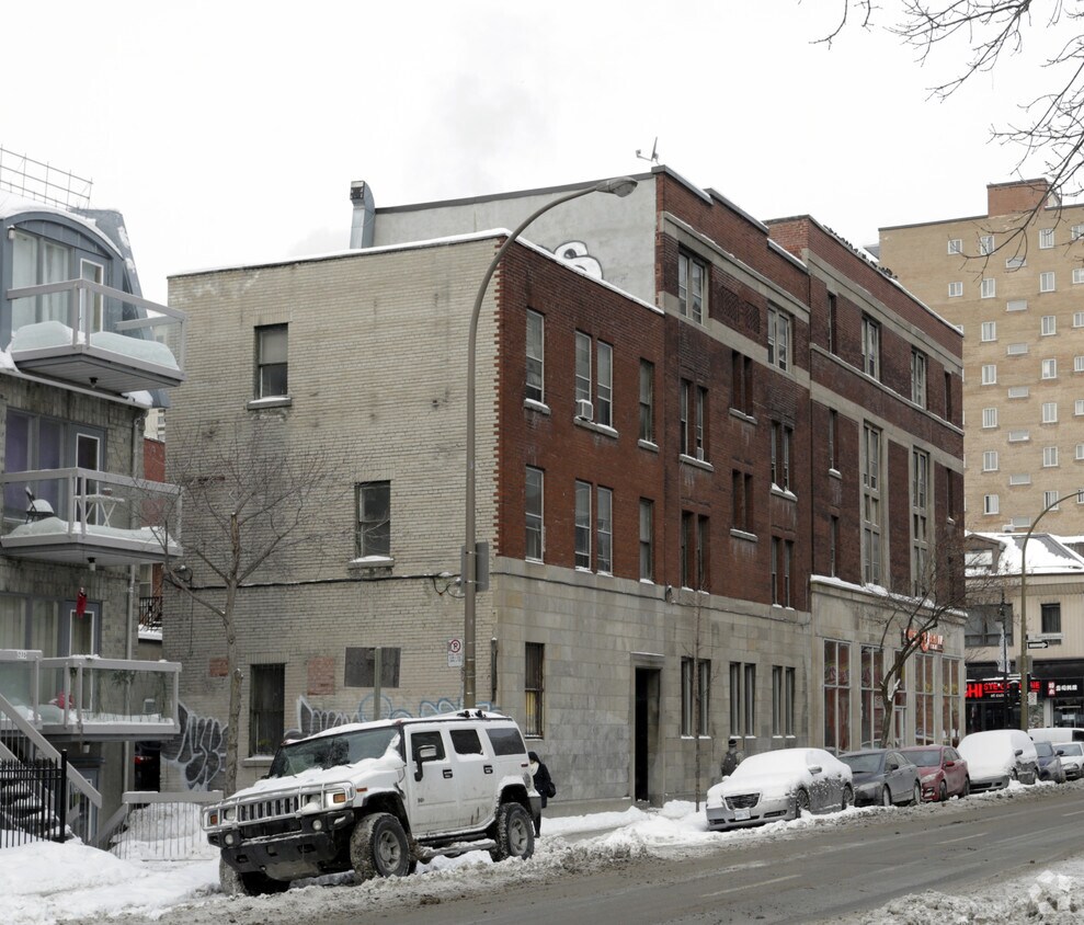 Photo du bâtiment - 1800 Rue Sainte-Catherine O