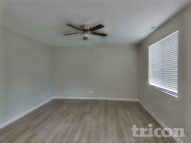 Foto del edificio - 18947 112th Ave Ct E