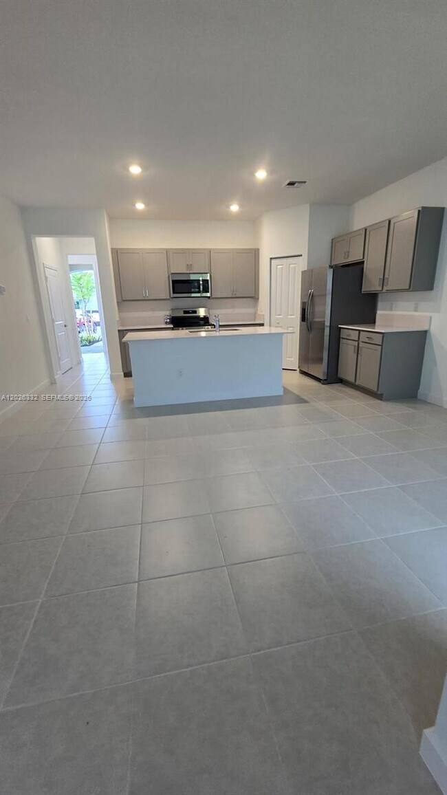 Foto del edificio - 4329 Pond Lily Ln