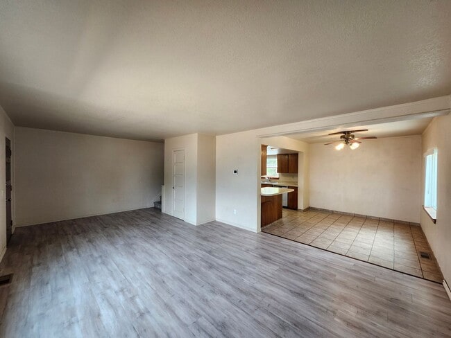 Building Photo - 1211 Torbett St