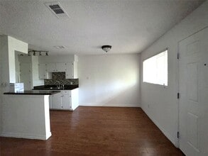 Building Photo - 1405 2nd St