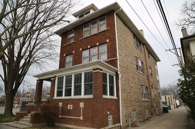 Building Photo - 508 S Scoville Ave