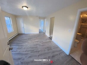 Building Photo - 12 Webster Ct