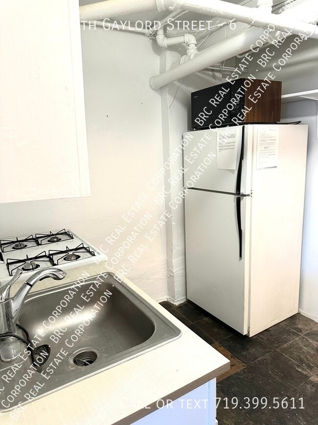 Foto del edificio - 1458 N Gaylord St