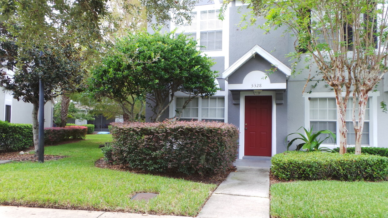 Primary Photo - Cute 2/2.5 Two-Story Townhouse in Gated Du...