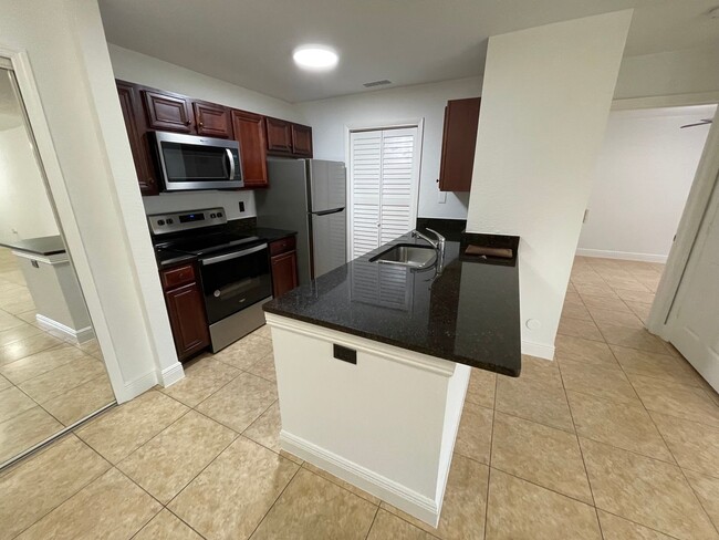 Building Photo - ANNUAL RENTAL - CAMDEN COVE- 1 BED - 1 BAT...