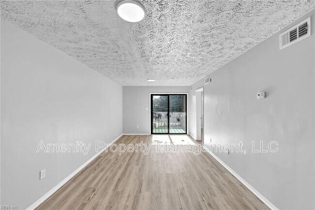 Foto del edificio - 620 Celey St