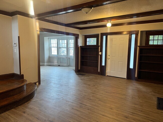 Foto del edificio - 201 N Independence Ave