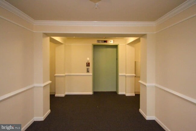 Building Photo - 14100 Farnsworth Ln
