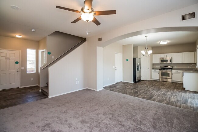 Foto del edificio - 1306 S 119th Dr