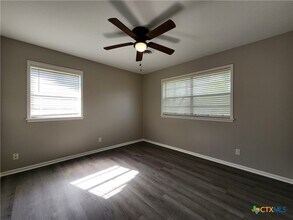 Building Photo - 273 Meadow Ave Building Photo - 273 Meadow Ave