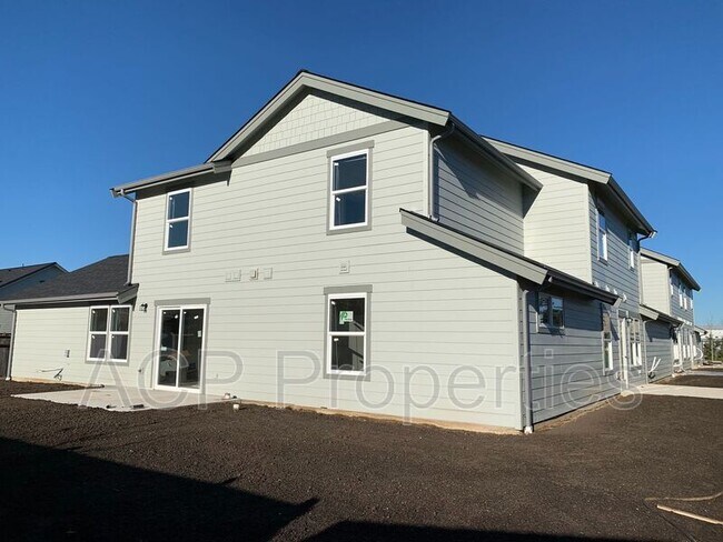 Building Photo - 2010 Aaron Dr