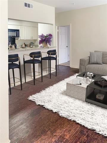 Foto principal - 6760 Eastridge Dr