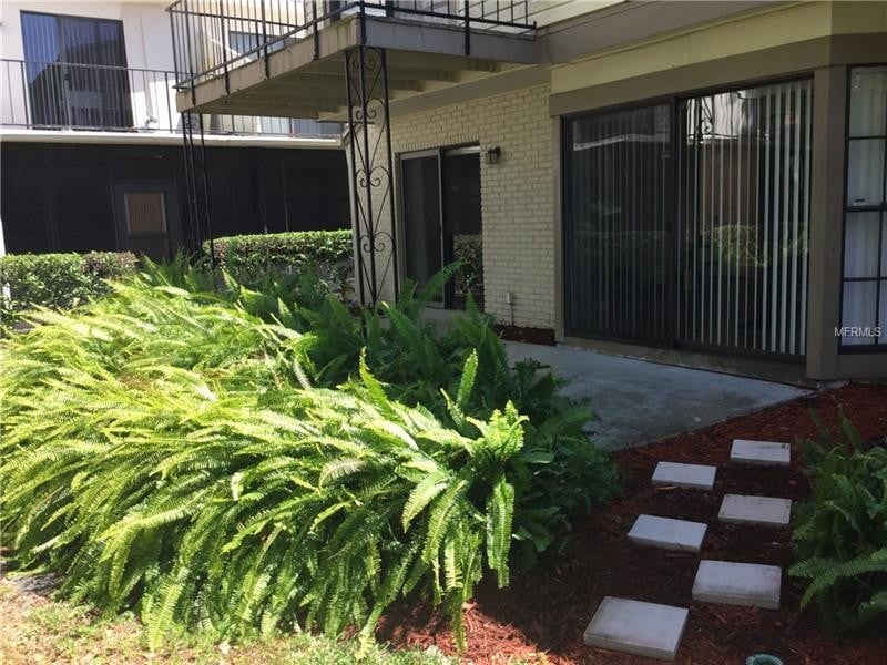 Foto principal - 5999 Village Cir S