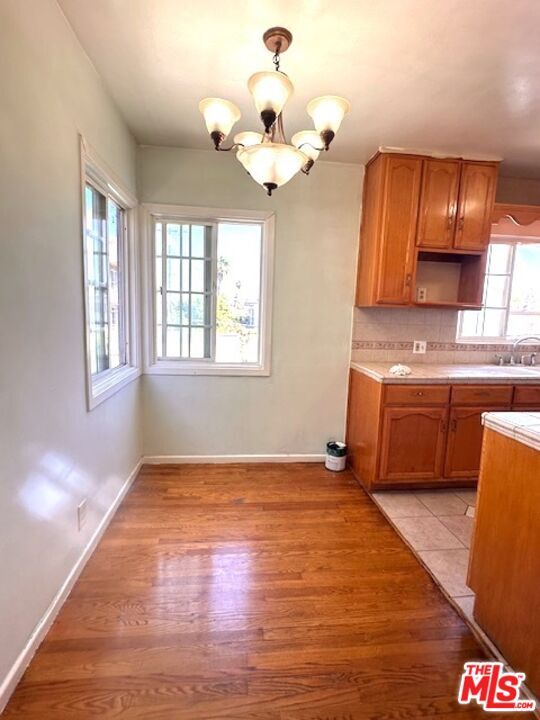 Building Photo - 4751 Oakwood Ave