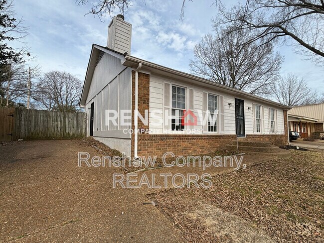 Building Photo - 6568 Pine Top Cir S
