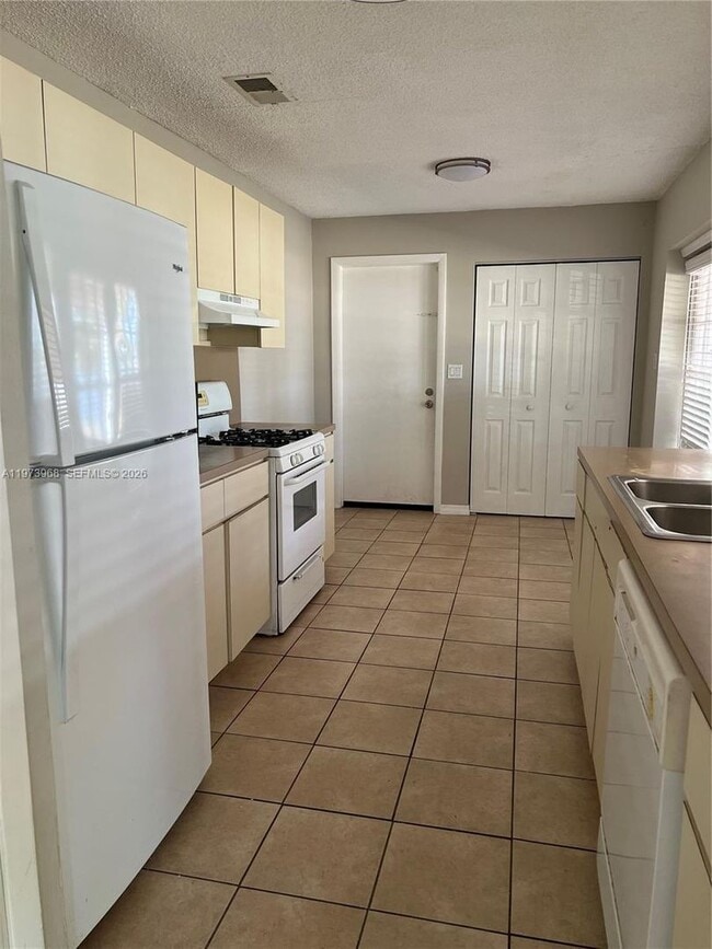 Photo - 13311 SW 46th St House