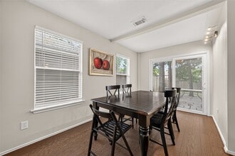 Building Photo - 202 N Vesper Bend Cir