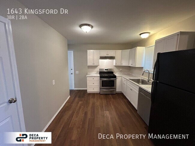 Building Photo - 3 Bedroom House