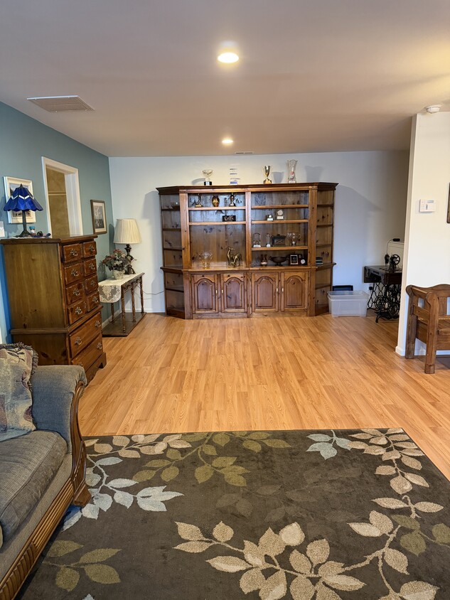 Large Master suite 1 - 1 Osmond Way