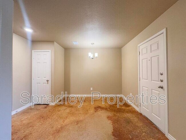 Foto del edificio - 1013 Menard