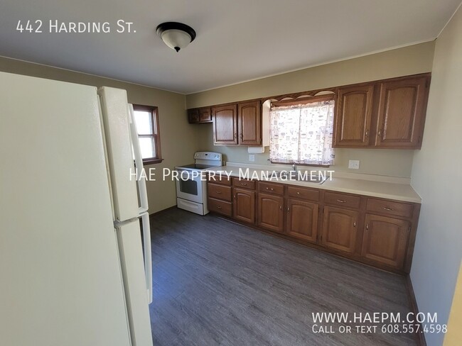 Foto del edificio - 442 Harding St.