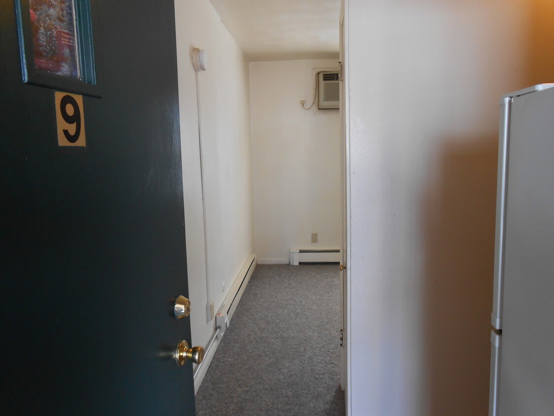 Primary Photo - 205 S Lynn St