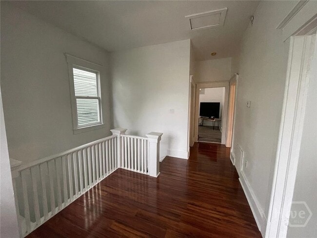 Building Photo - 2206 Barnard St