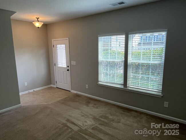 Building Photo - 10855 Tailwater St