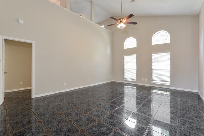 Foto del edificio - 2801 River Ridge Dr
