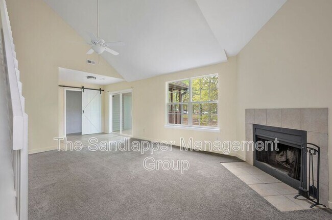Building Photo - 7955 Timbercreek Ln
