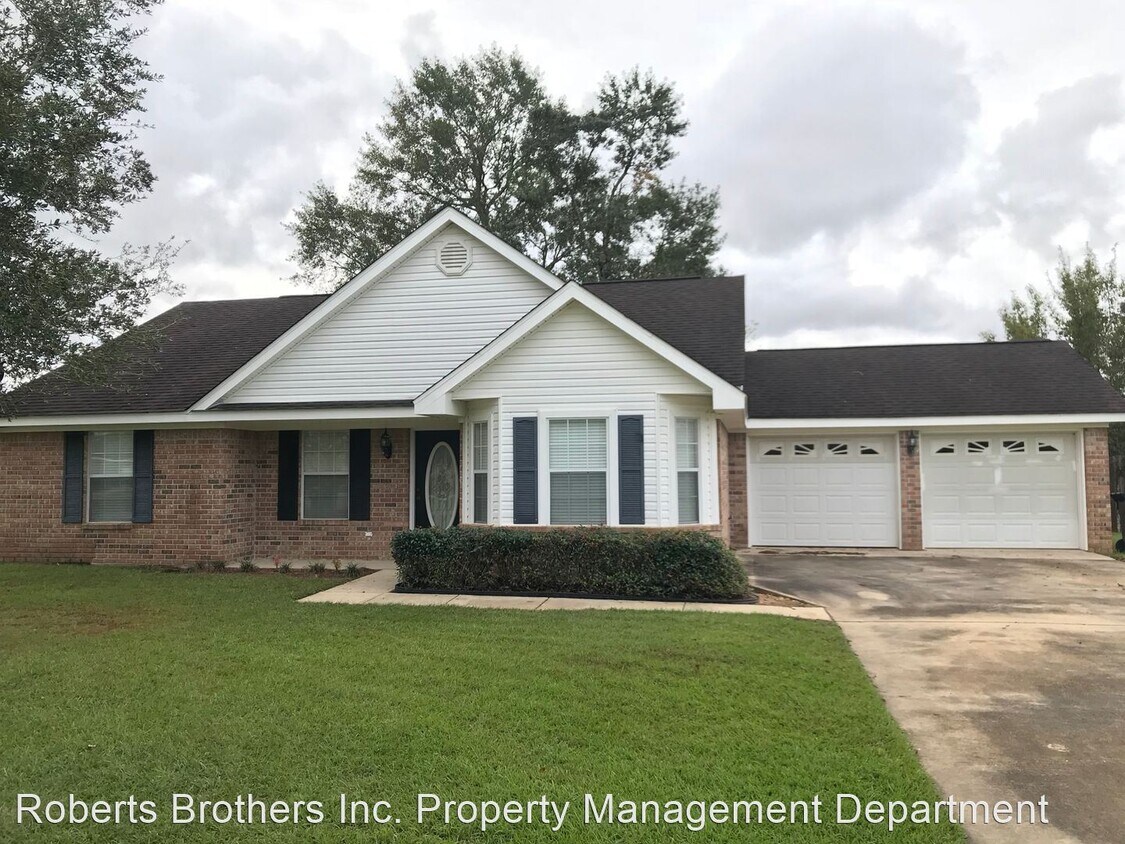 3 br, 2 bath House 19620 O'Brian Ave House Rental in Robertsdale