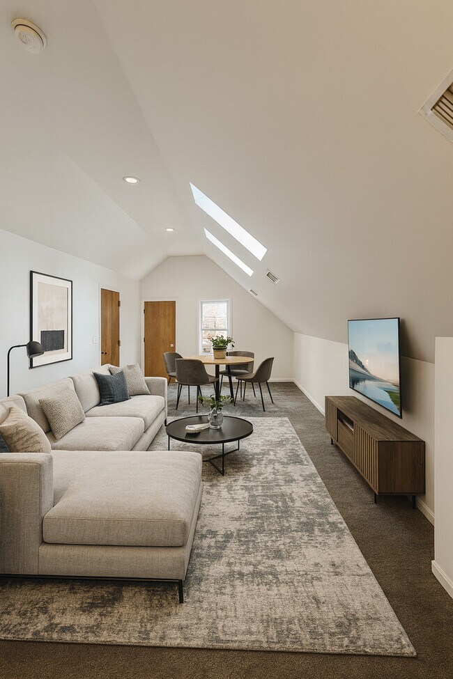 Foto del edificio - 3227 S Carpenter St