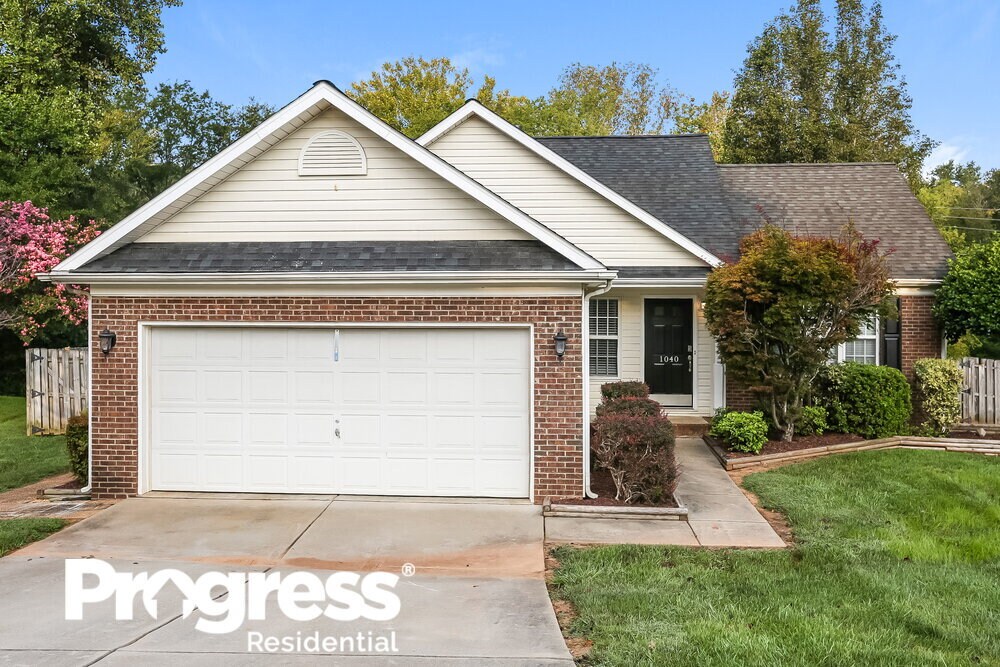 Foto principal - 1040 Sandy Point Dr SW