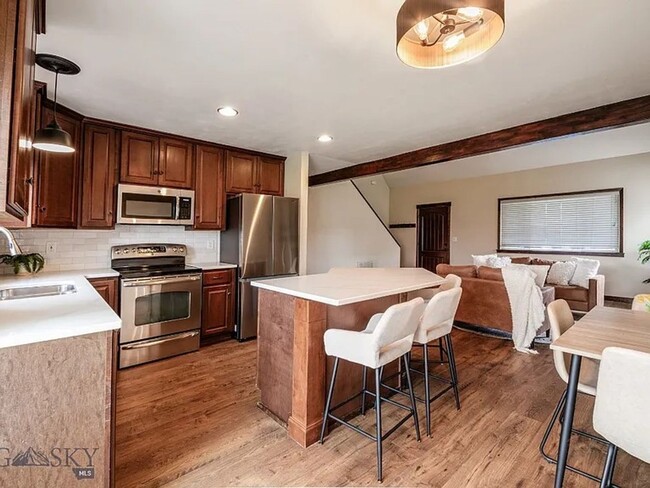 Foto del edificio - Cute House, Large Yard