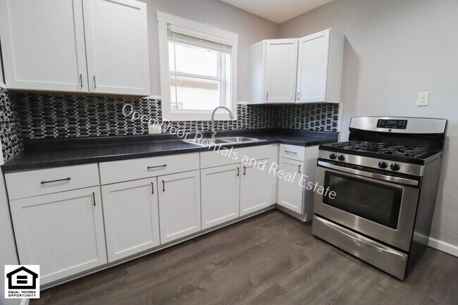 Foto del edificio - 302 S Walsh St