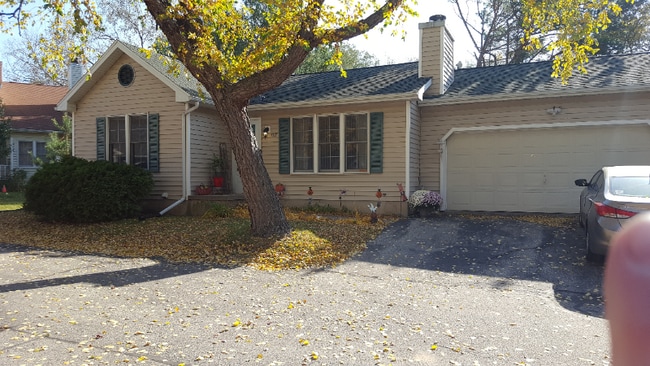 Foto del edificio - 71XX E Valley Ridge Dr