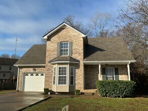 Building Photo - 1890 Camelot Dr