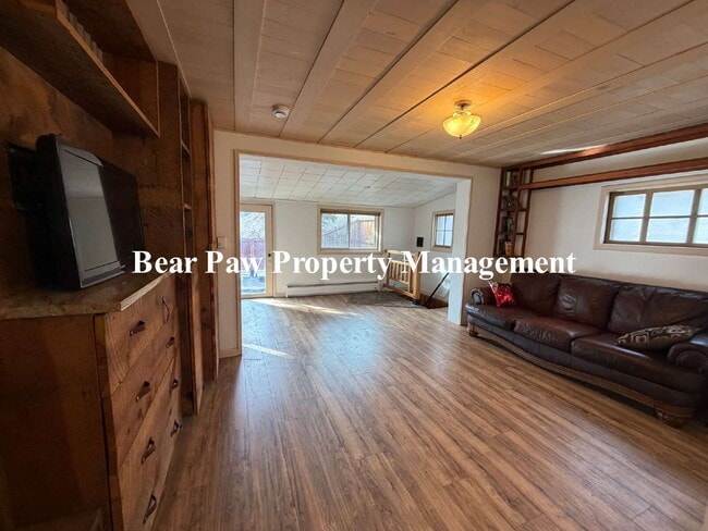 Building Photo - "Charming 2-Bedroom in Idledale!"