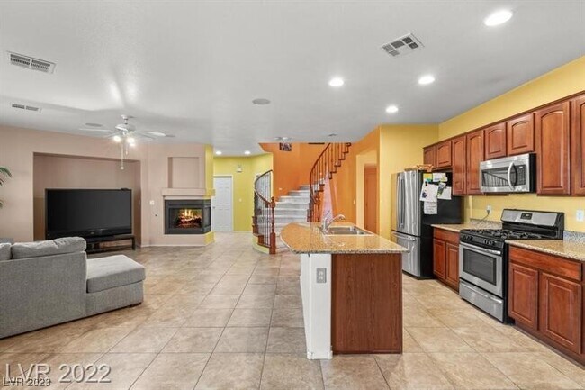 Building Photo - 6737 Kyle Stewart Ct