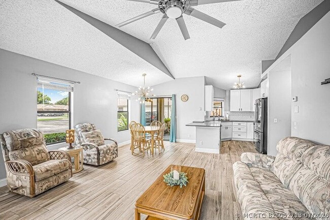 Building Photo - 2826 Stoneway Ln