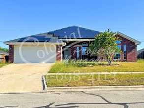 Building Photo - 5605 Mandalay Dr