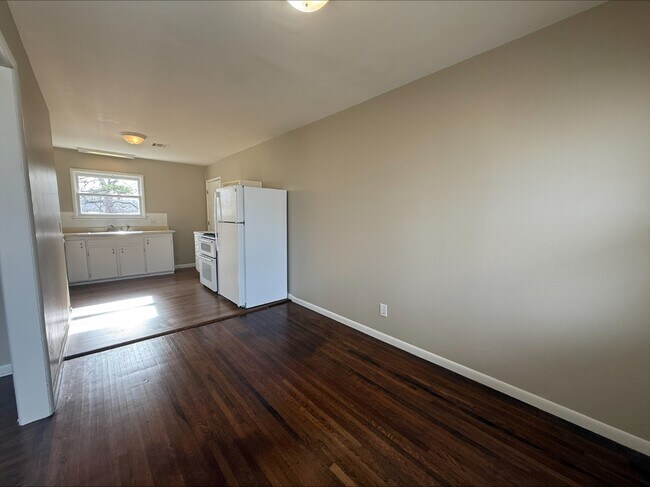 Foto del edificio - 1908 W 47th Pl