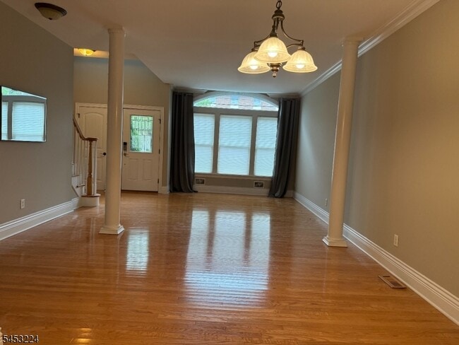 Building Photo - 225 Sherman Ave