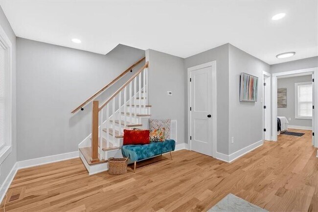 Foto del edificio - 786 Neal St NW