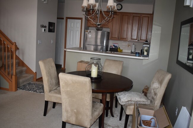 Dining Area - 7204 Kimberly Ln N