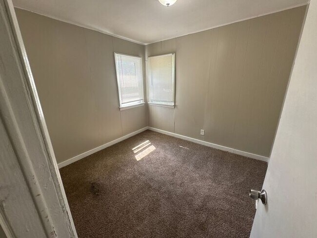Foto del edificio - NICE 2BD/1BTH HOME